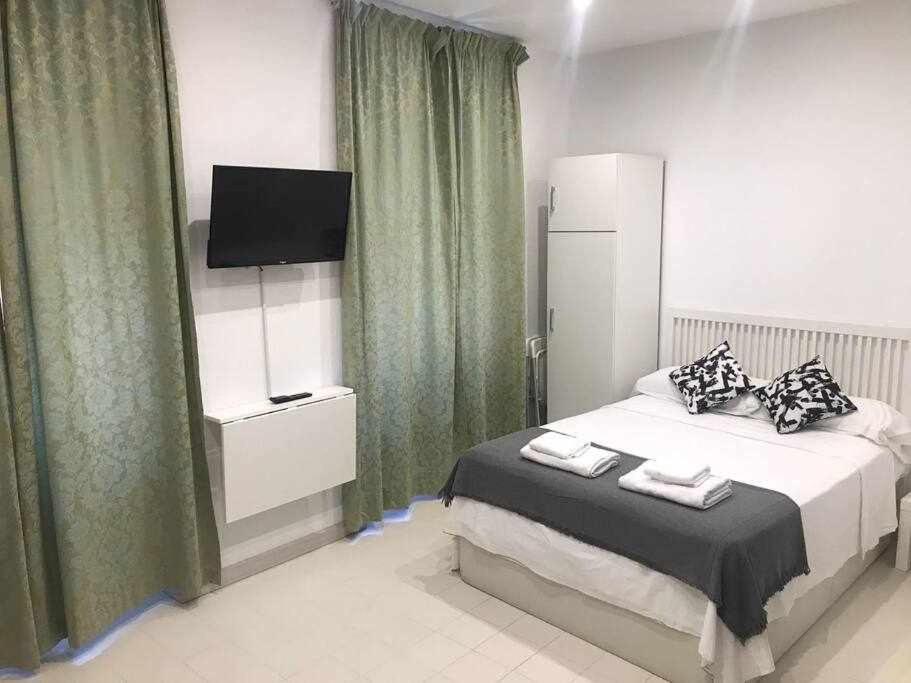 Un Genial Estudio En El Barrio Las Cortes Μαδρίτη Εξωτερικό φωτογραφία